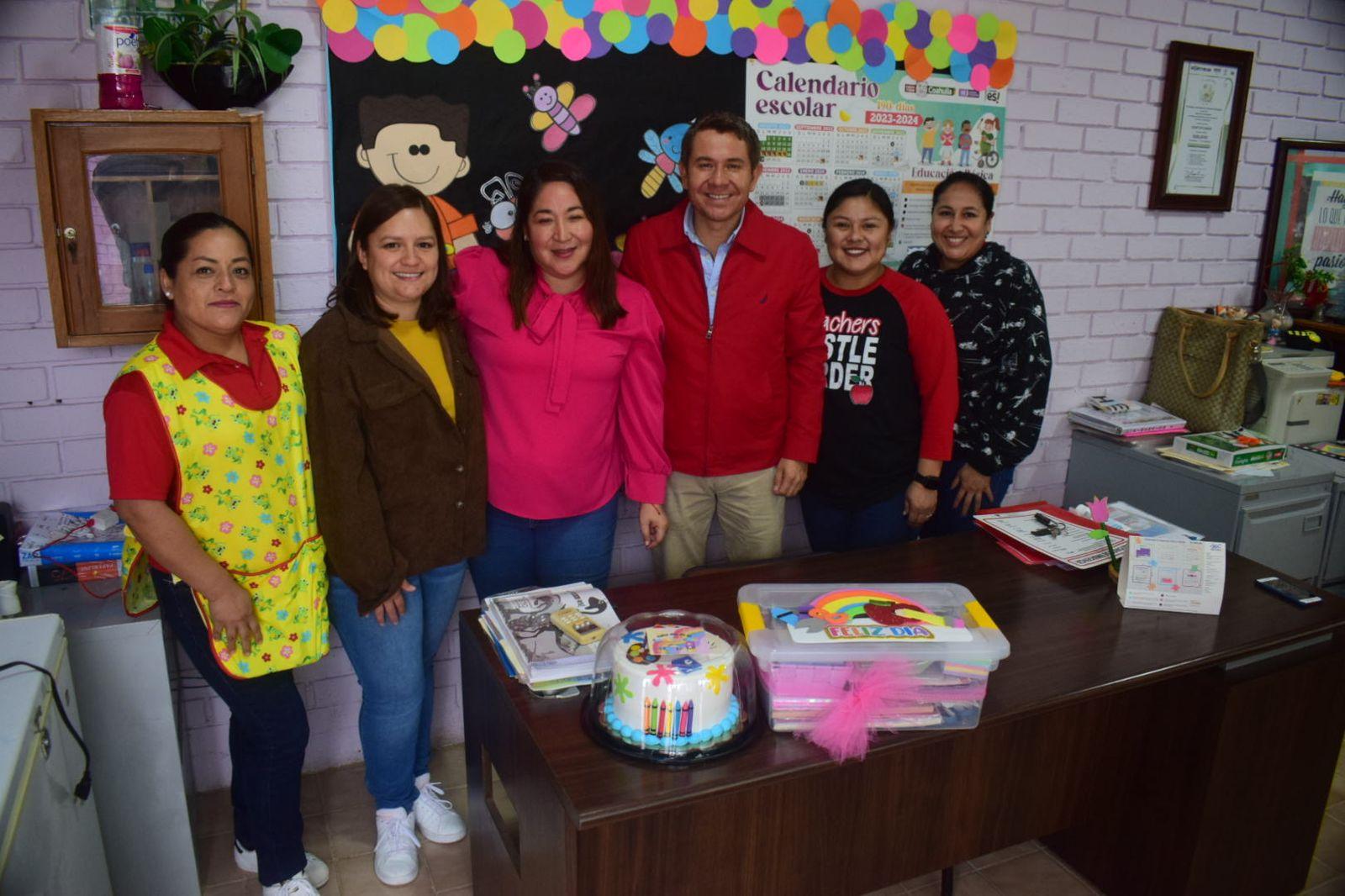 Reconoce SB a sus educadoras