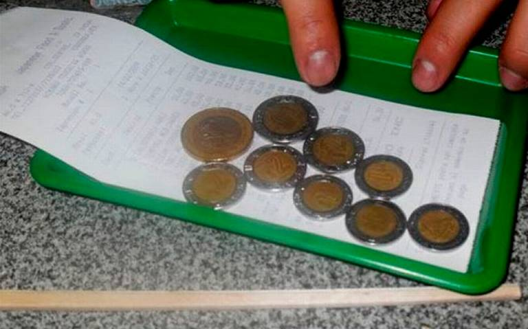 “Propina es a voluntad”, expresa restaurantero