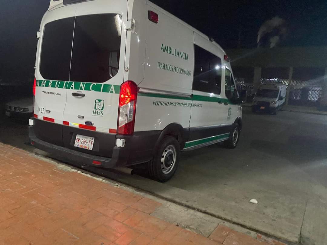 Conducía ebrio cartero y cayó de su bicicleta
