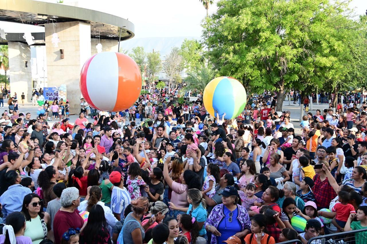 Alegre festejo para niños de Monclova