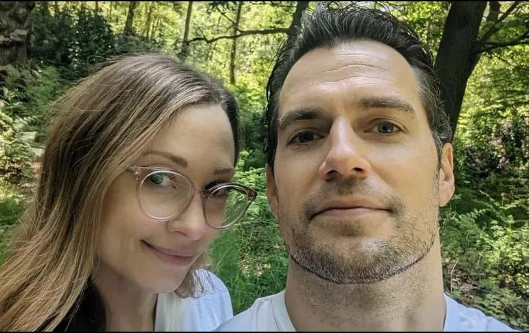 Henry Cavill será papá, así lo captaron junto a su novia