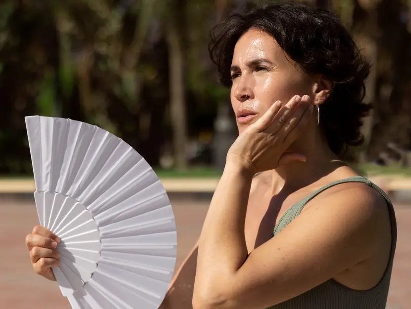 Ésta es la ropa y accesorios que puedes usar para estar fresco durante una ola de calor