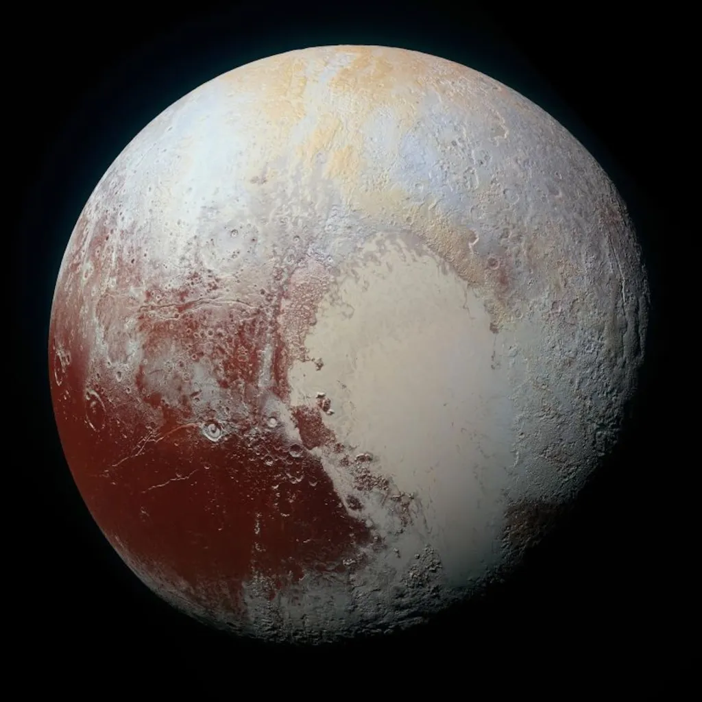 Plutón adquirió un «corazón» tras colisionar con un cuerpo planetario