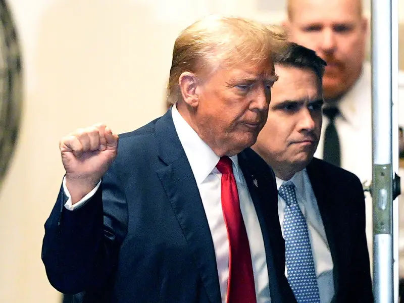 Exeditor sensacionalista confiesa que publicaba noticias a favor de Trump