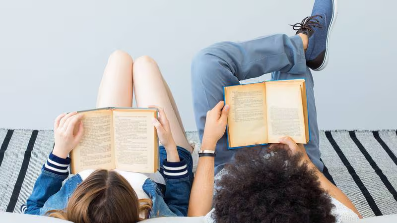 Ya no leemos ni los horóscopos: Tiempo de lectura de mexicanos toca mínimo de seis años
