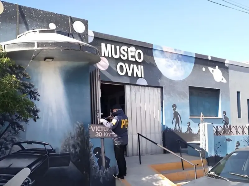 Allanan al Museo Ovni en Argentina; recuperan el pie de una momia peruana