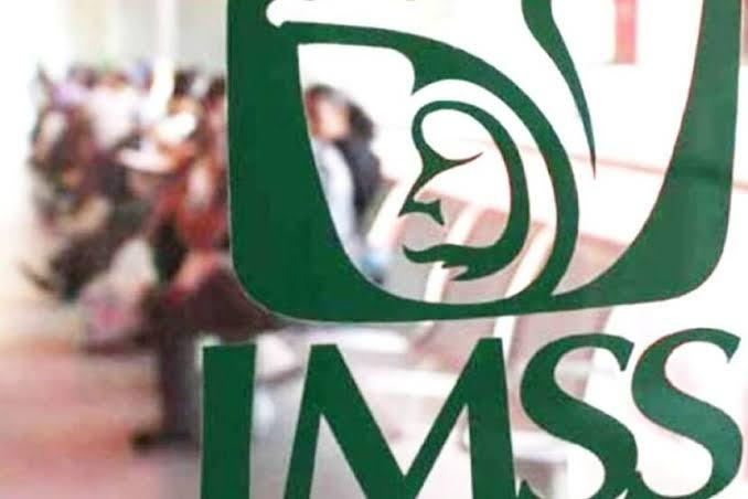 Destruye Morena Servicio Médico del país