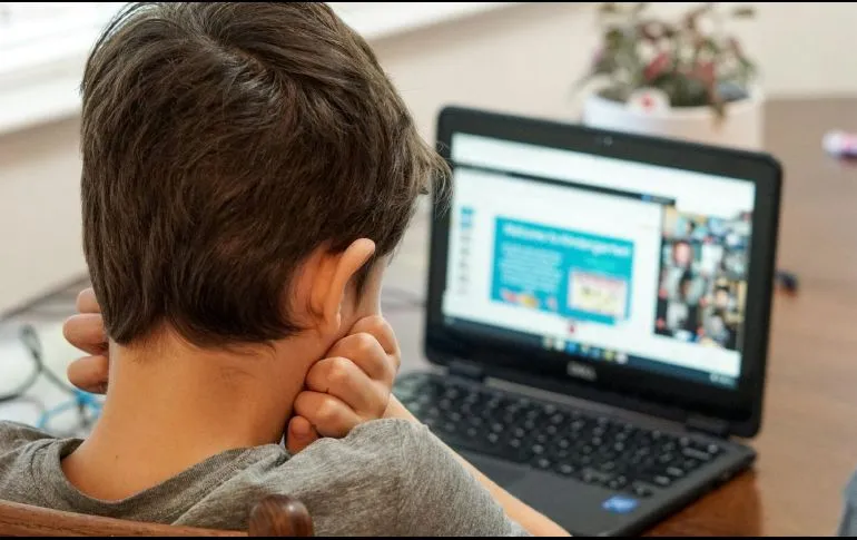 Consejos para que tus hijas e hijos naveguen seguros por Internet