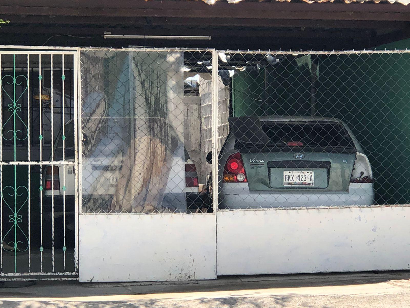 Organizan kermés vecinos afectados por granizada