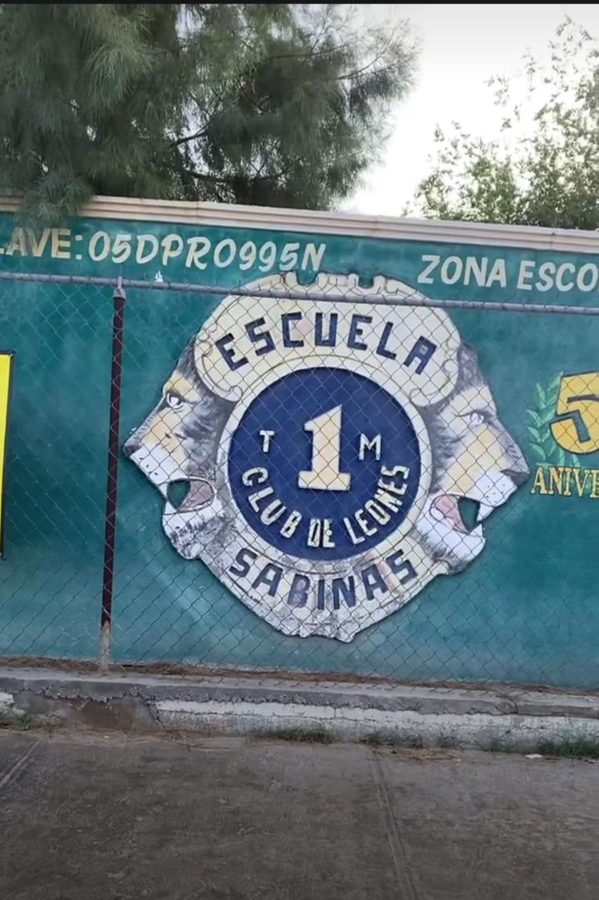 Resienten alumnos falta de minisplits