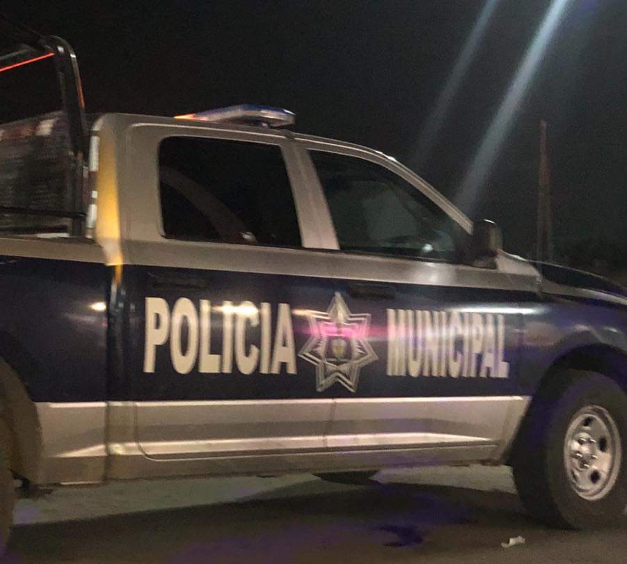 Cae ebrio motociclista