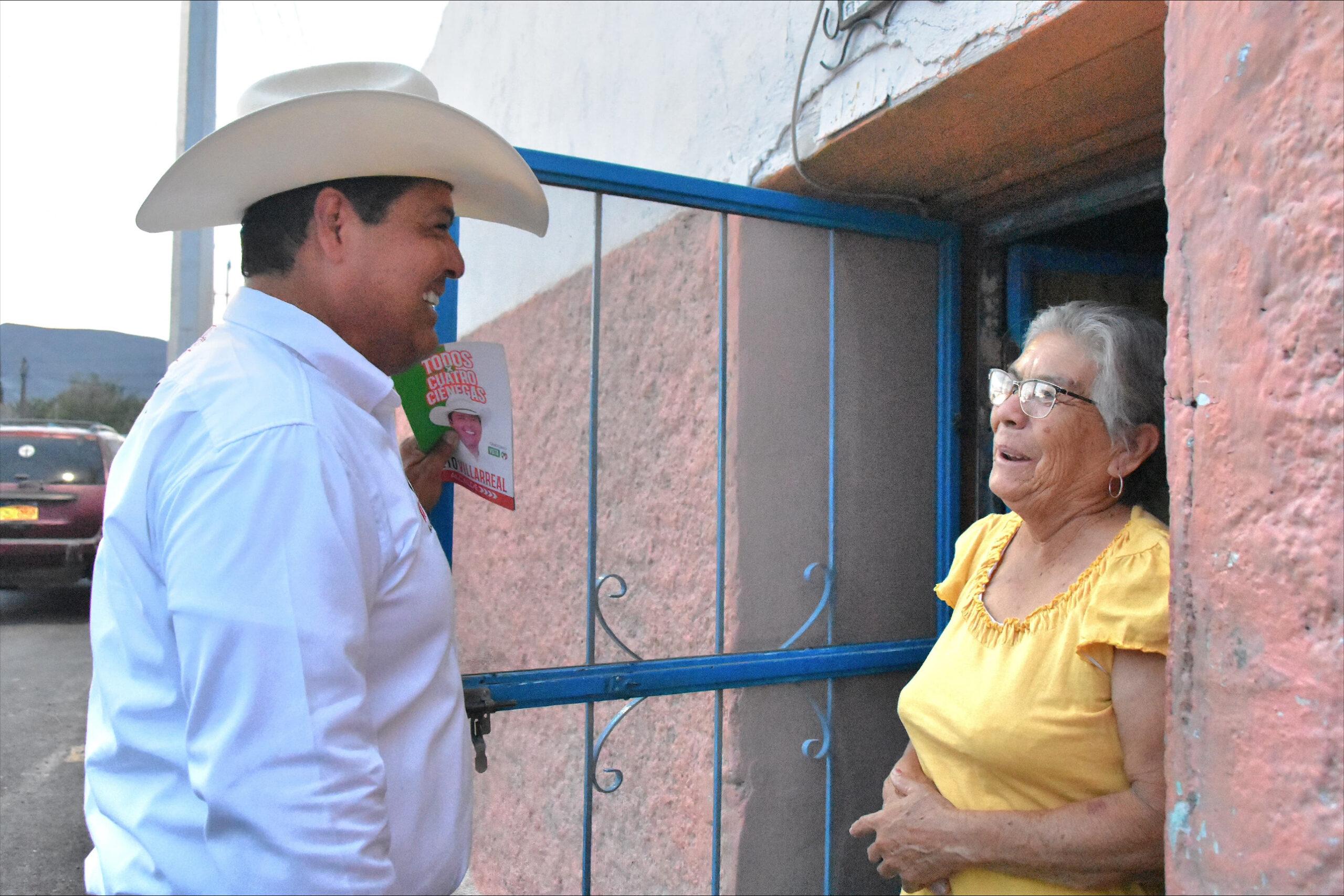 Respaldan adultos mayores campaña de Beto Villareal