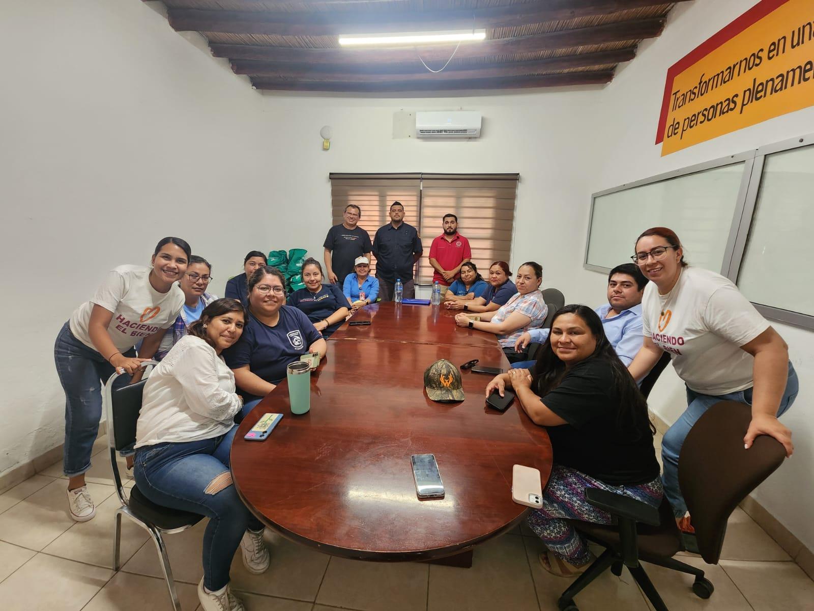 Capacitan sobre cómo prevenir golpes de calor 