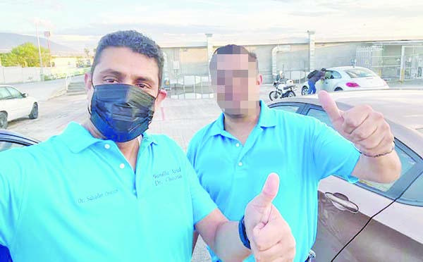 Ofrece médico 15 mil tras golpear a esposa