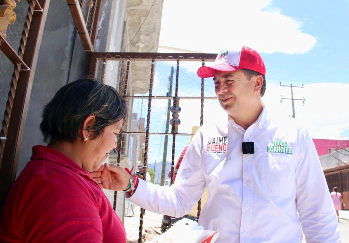Buscará Jaime Bueno recursos contra cáncer