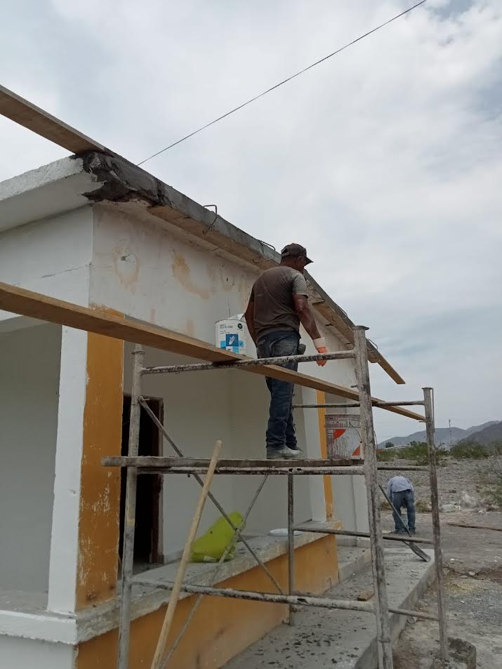 Avanza restauración del Centro de Salud