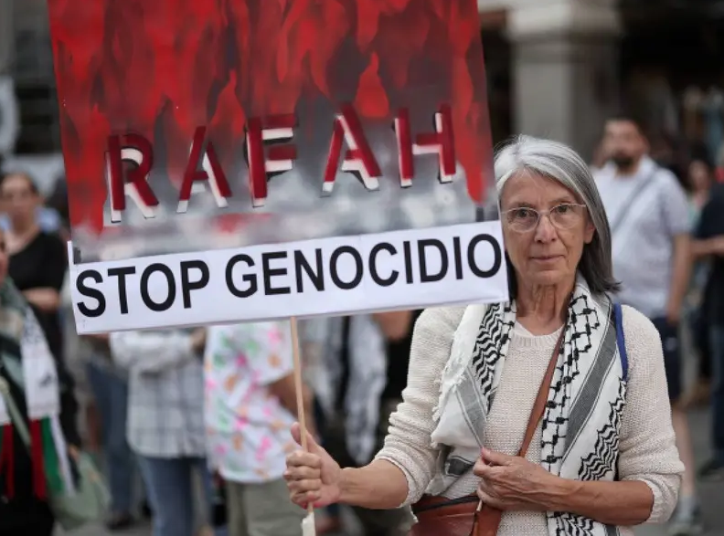 EU está «profundamente consternado» por las muertes en Rafah provocadas por Israel; mantendrá su apoyo