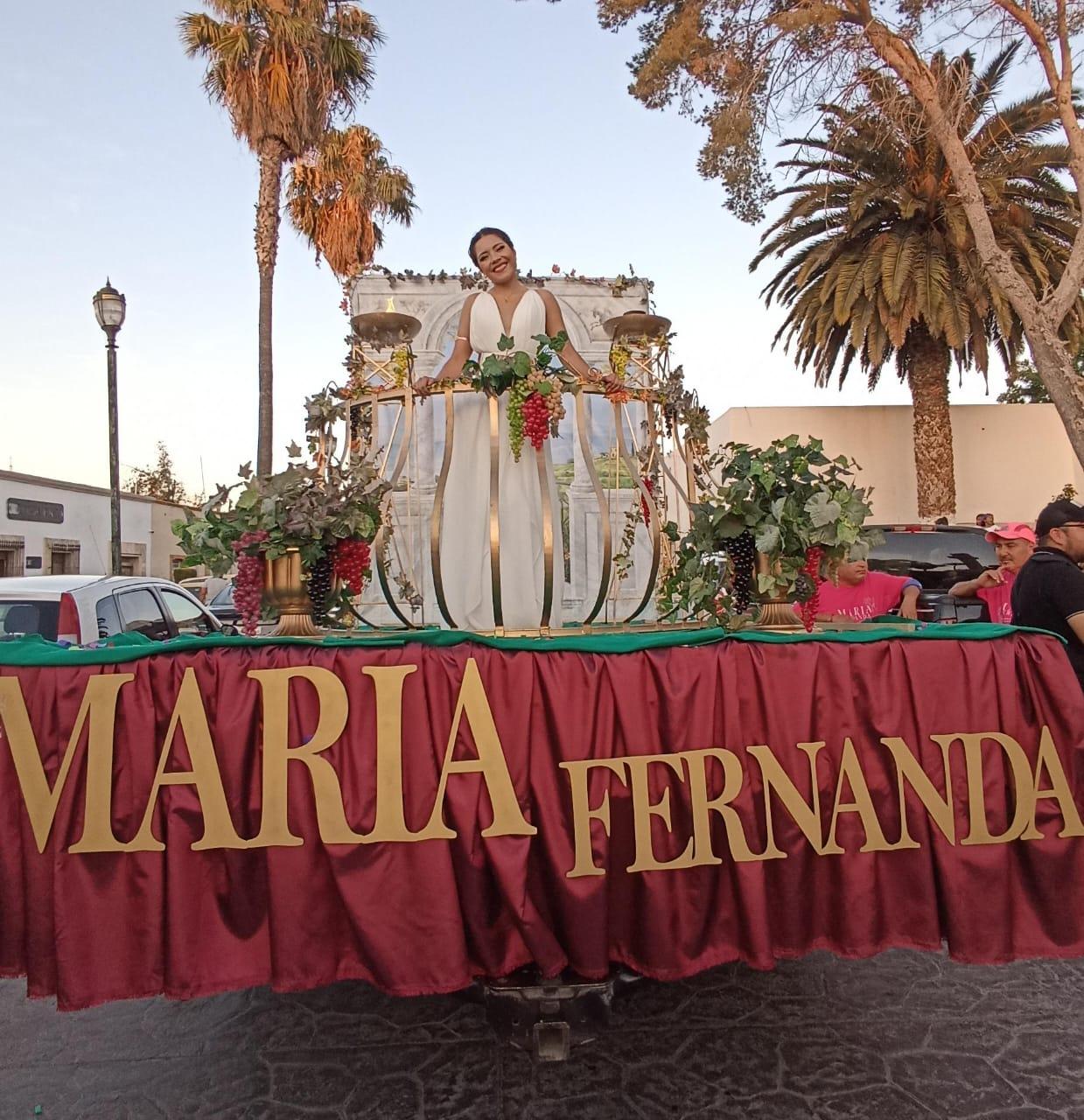 Presentan a candidatas a reina de Feria de la Uva
