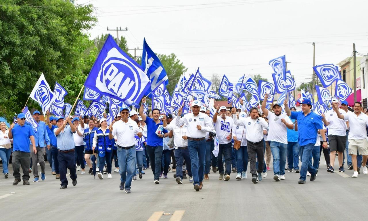 Mantiene Mario Dávila campaña en colonias