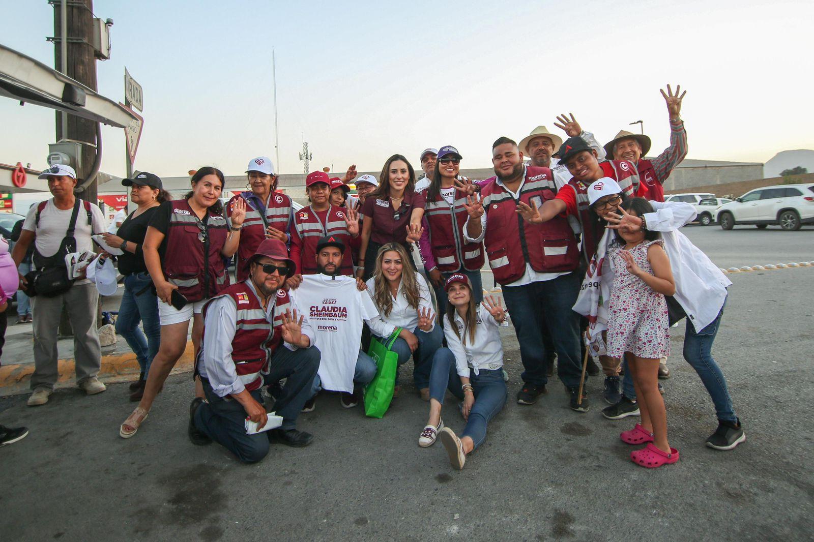 Encabeza Guadiana caminata en Saltillo