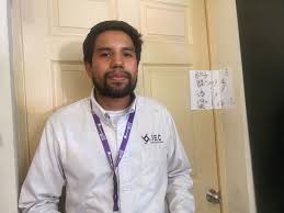 Entrega IEC paquetes electorales en Sabinas