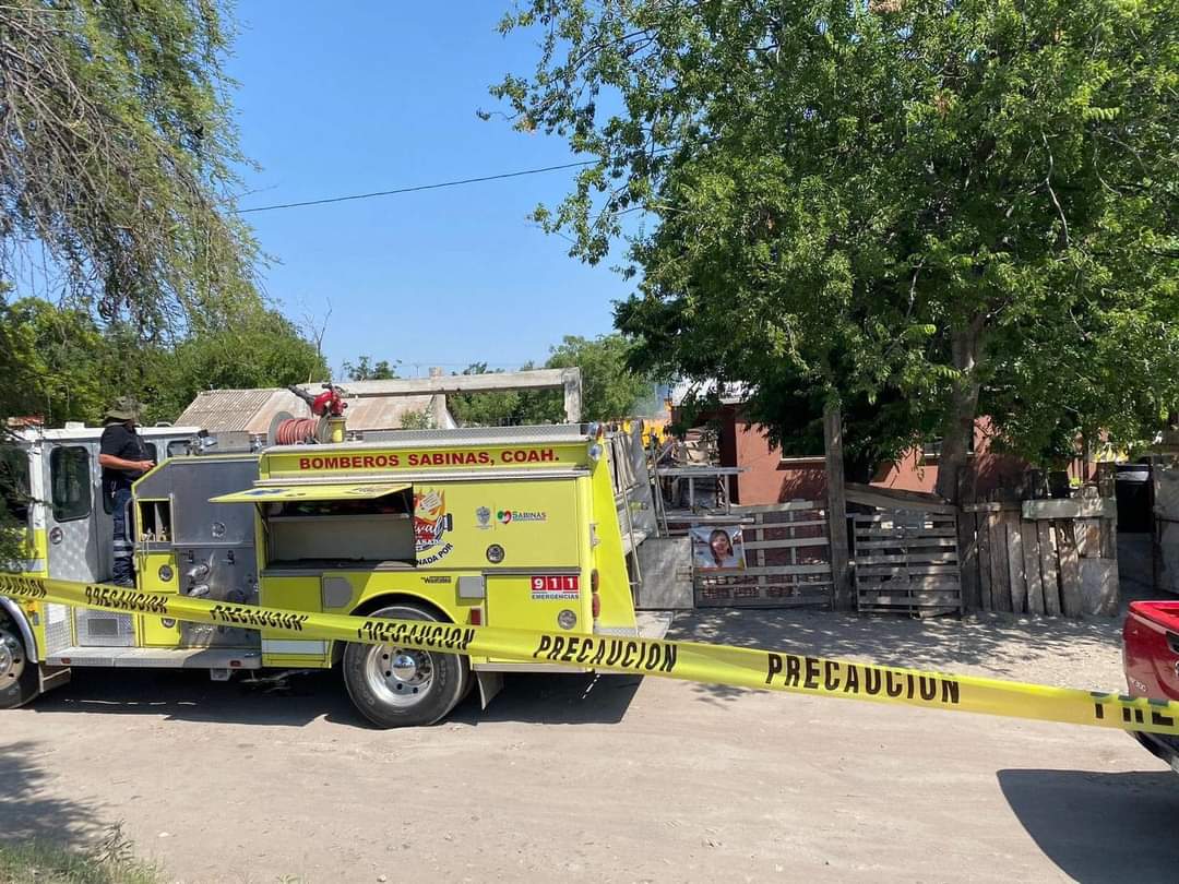 Muere al interior de casa en llamas