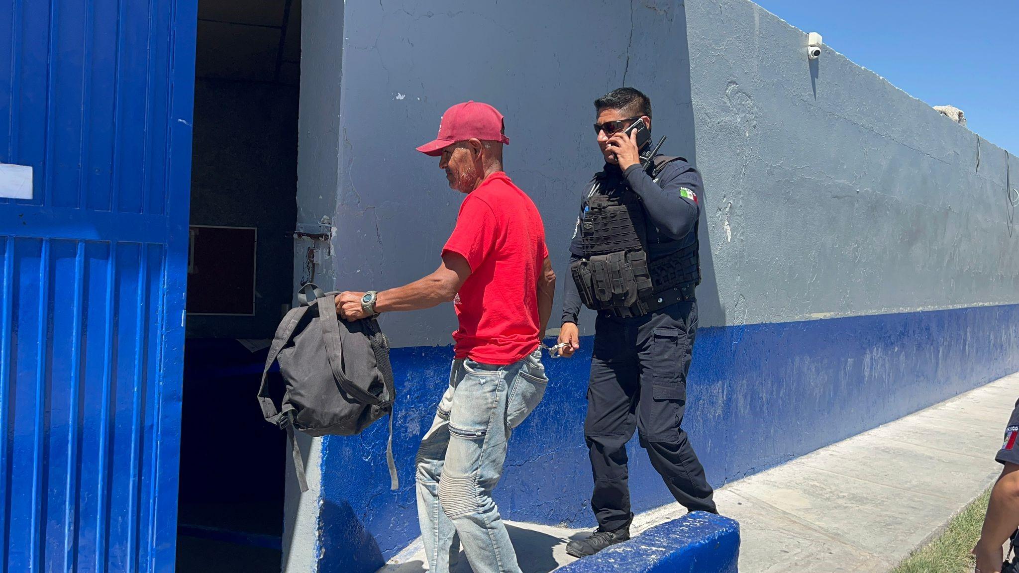 Detienen sospechoso jardinero alcoholizado