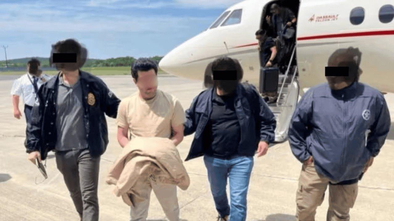 Revelan primera FOTO de ‘El Nini’, jefe de seguridad de ‘Los Chapitos’, tras extradición a Estados Unidos