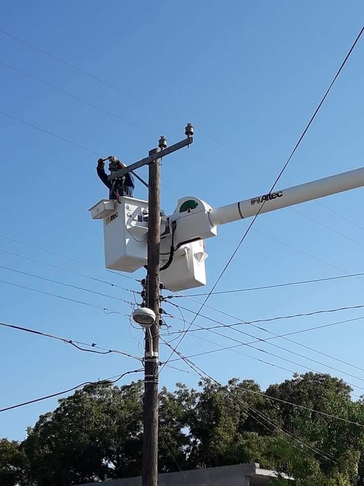 Se registran apagones en San Juan de Sabinas