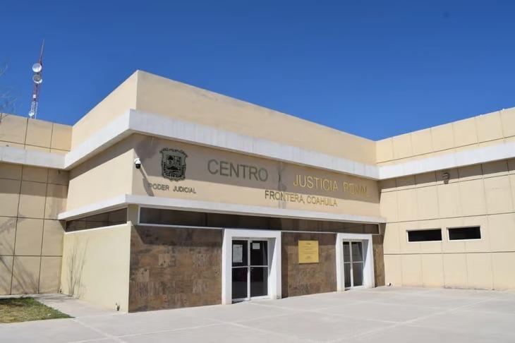 Pide trato digno en el penal varonil