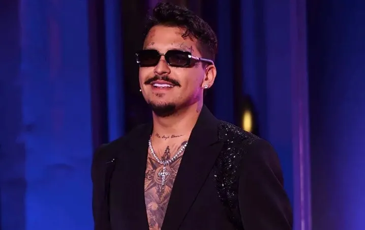 Aseguran que Christian Nodal coqueteó con conductora de «Hoy»