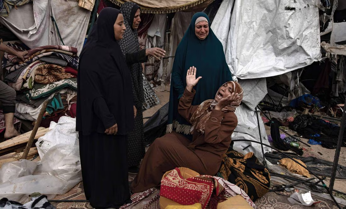 Reportan nuevo bombardeo israelí contra campo de refugiados en Rafah; hay al menos 21 muertos