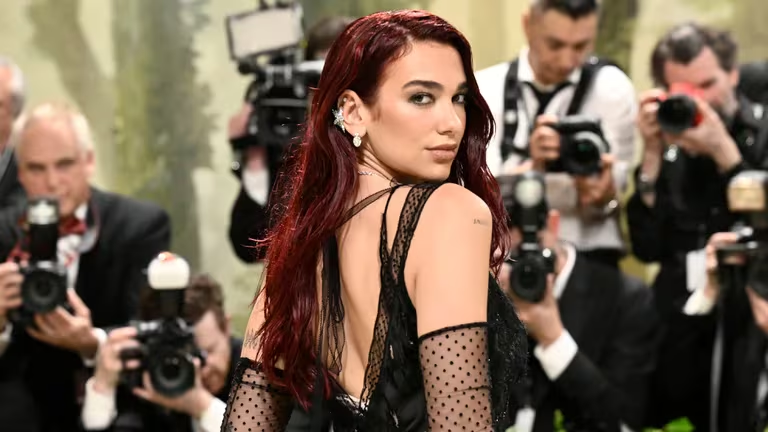 Disney estaría considerando a Dua Lipa para el papel de Megara en el live-action de Hércules