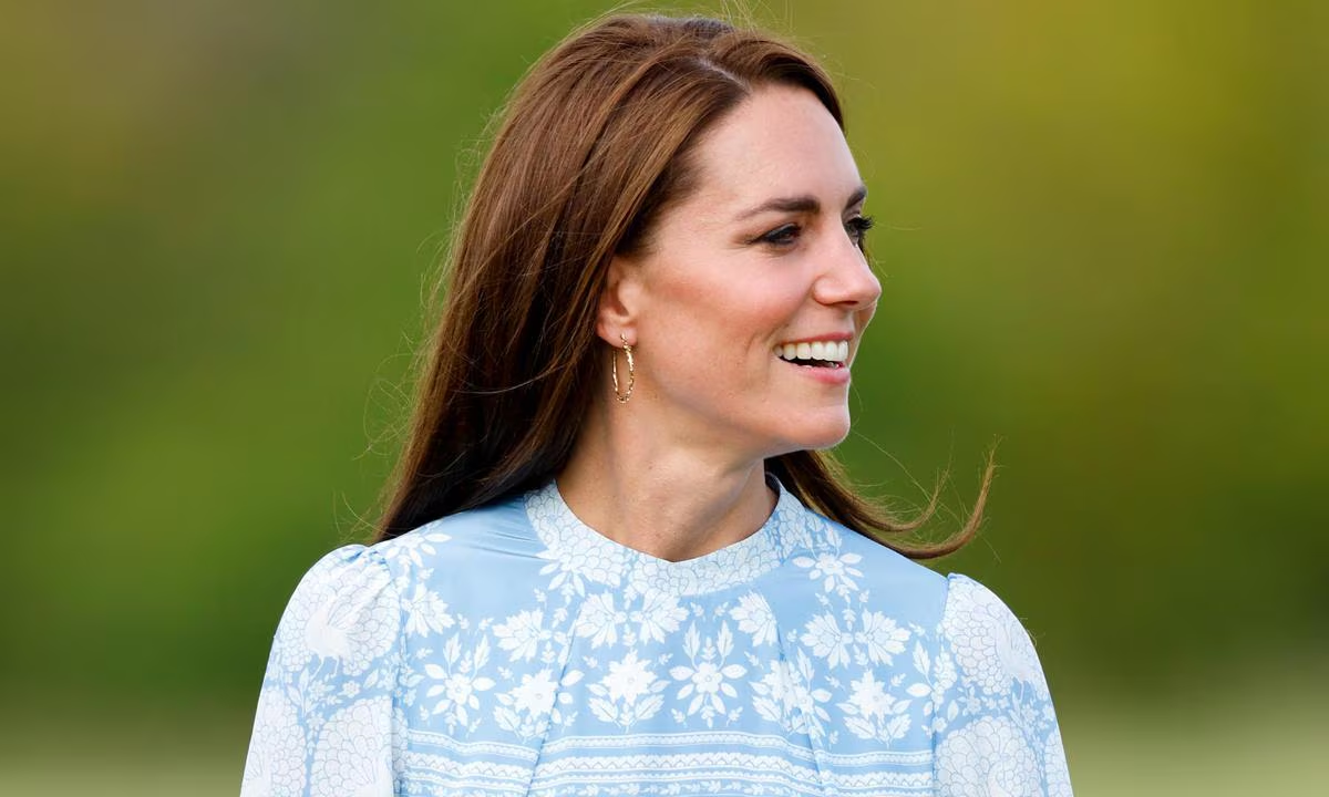 A LA ESPERA DE SU REGRESO OFICIAL, REPORTAN QUE LA PRINCESA KATE HA SIDO VISTA CON SU FAMILIA