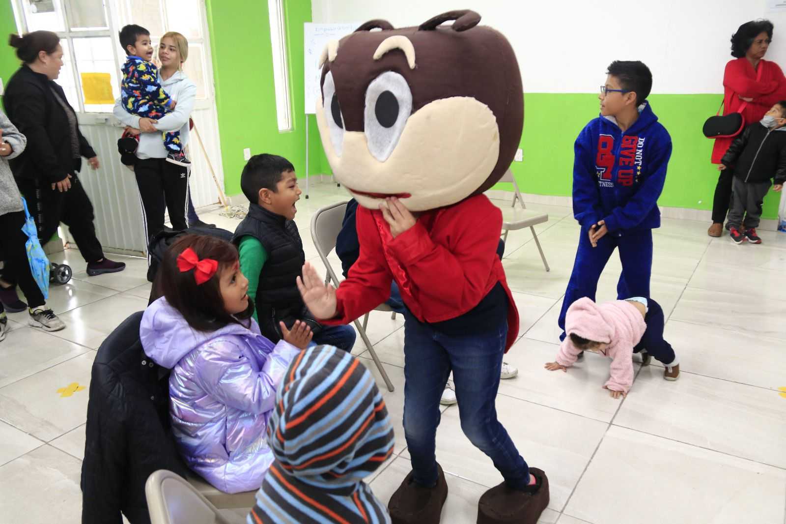 Festejan el Día del Niño y de la Niña en Centros Comunitarios