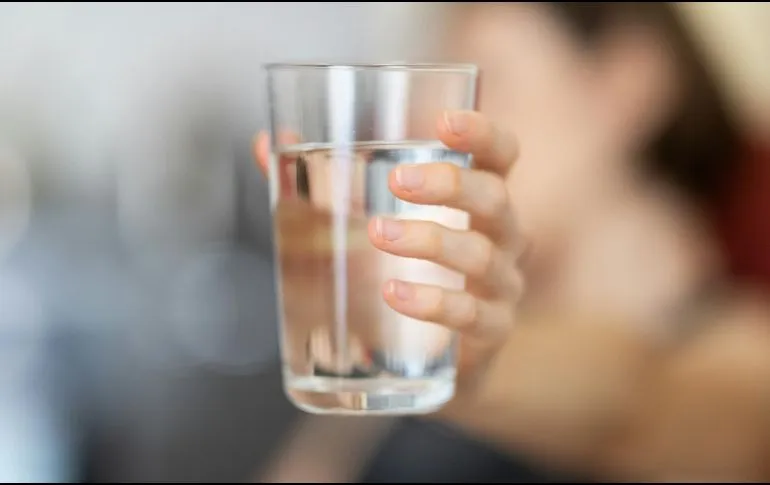 Cuánta agua se debe beber durante una ola de calor