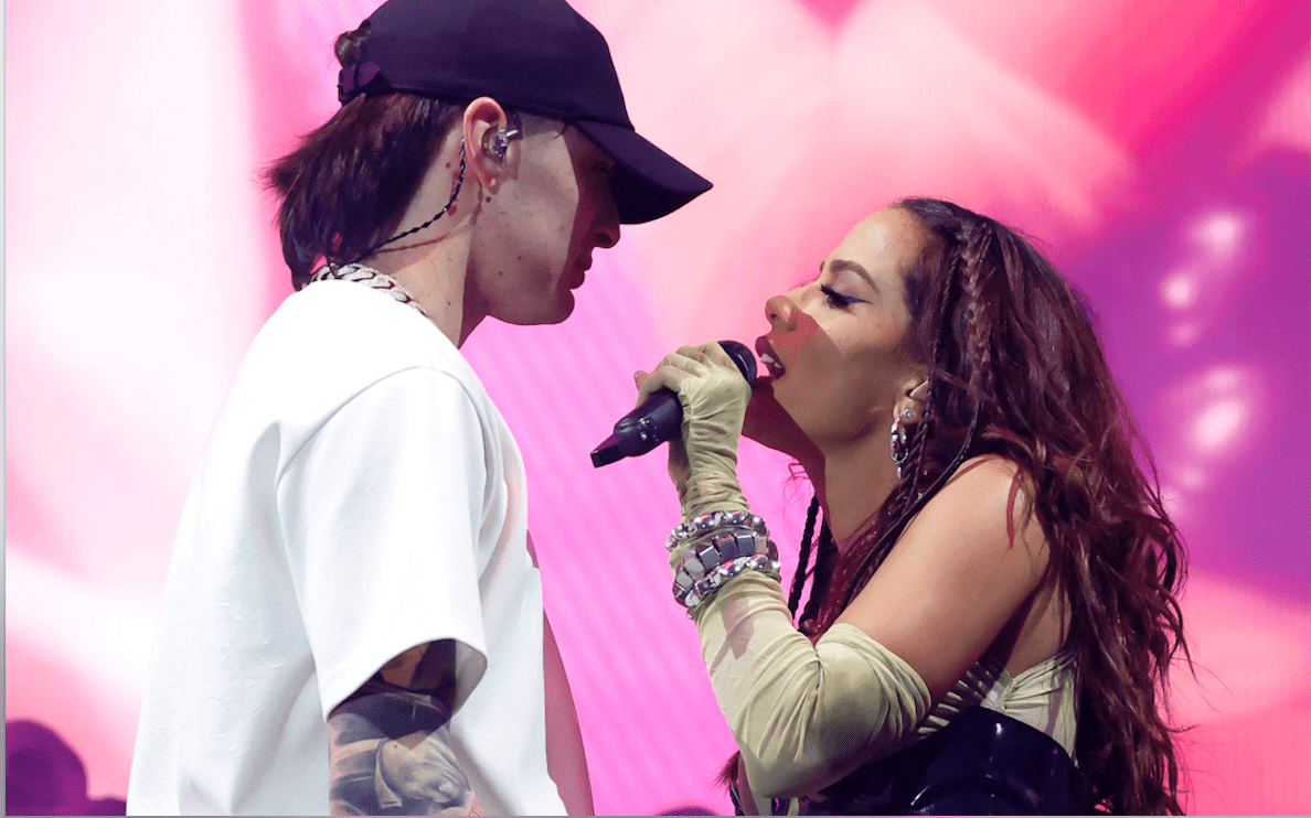 Anitta rompe el silencio sobre su relación con Peso Pluma: «Nos amamos»