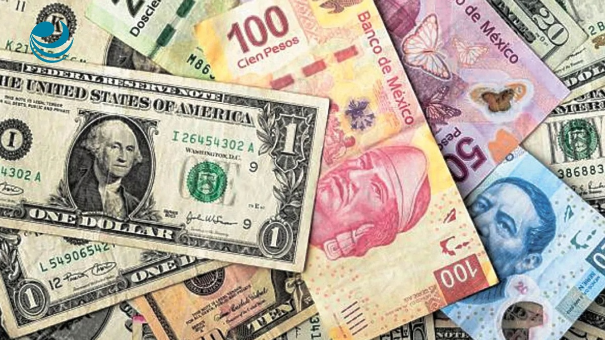 Peso mexicano pierde terreno por fortaleza del dólar