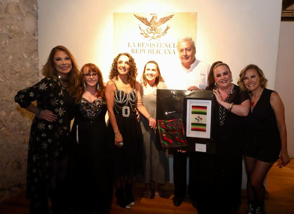 Celebran con éxito Estado y Municipio a las mamás con Pandora y Flans