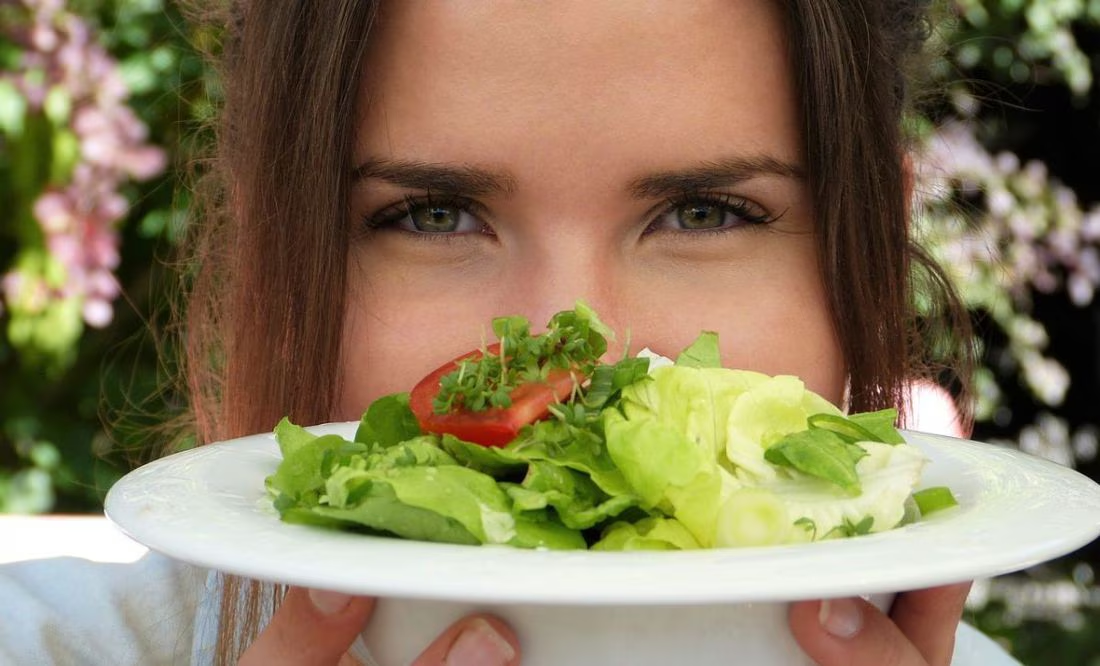 El exquisito alimento que combinas en tus comidas y previene el cáncer de mama