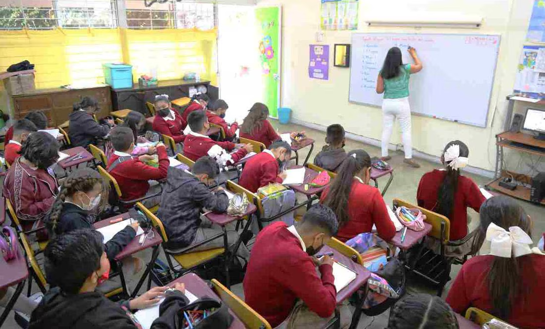 Día del Maestro: ¿Cuánto ganan en promedio los docentes mexicanos al mes?