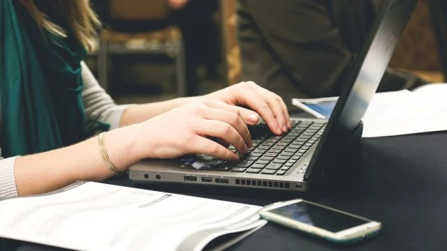 Si tus claves en internet tienen pocos números y minúsculas, un hacker las puede saber al instante