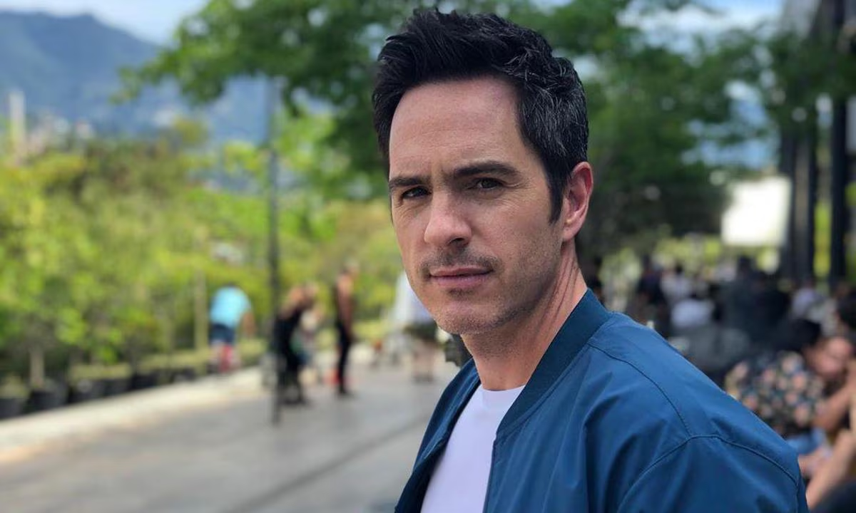 MAURICIO OCHMANN REVELA LOS DETALLES DE SU AVENTURA EN PARACAÍDAS