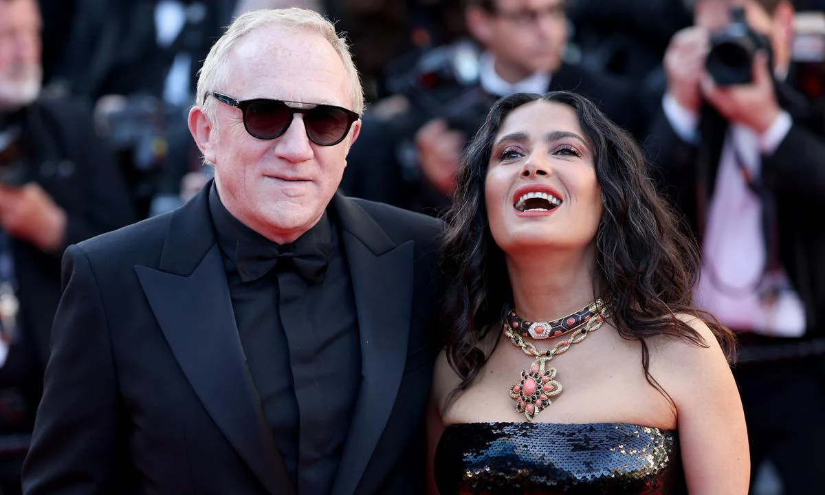 LA EMOCIÓN DE SALMA HAYEK AL ESCUCHAR EL ‘CIELITO LINDO’ EN CANNES