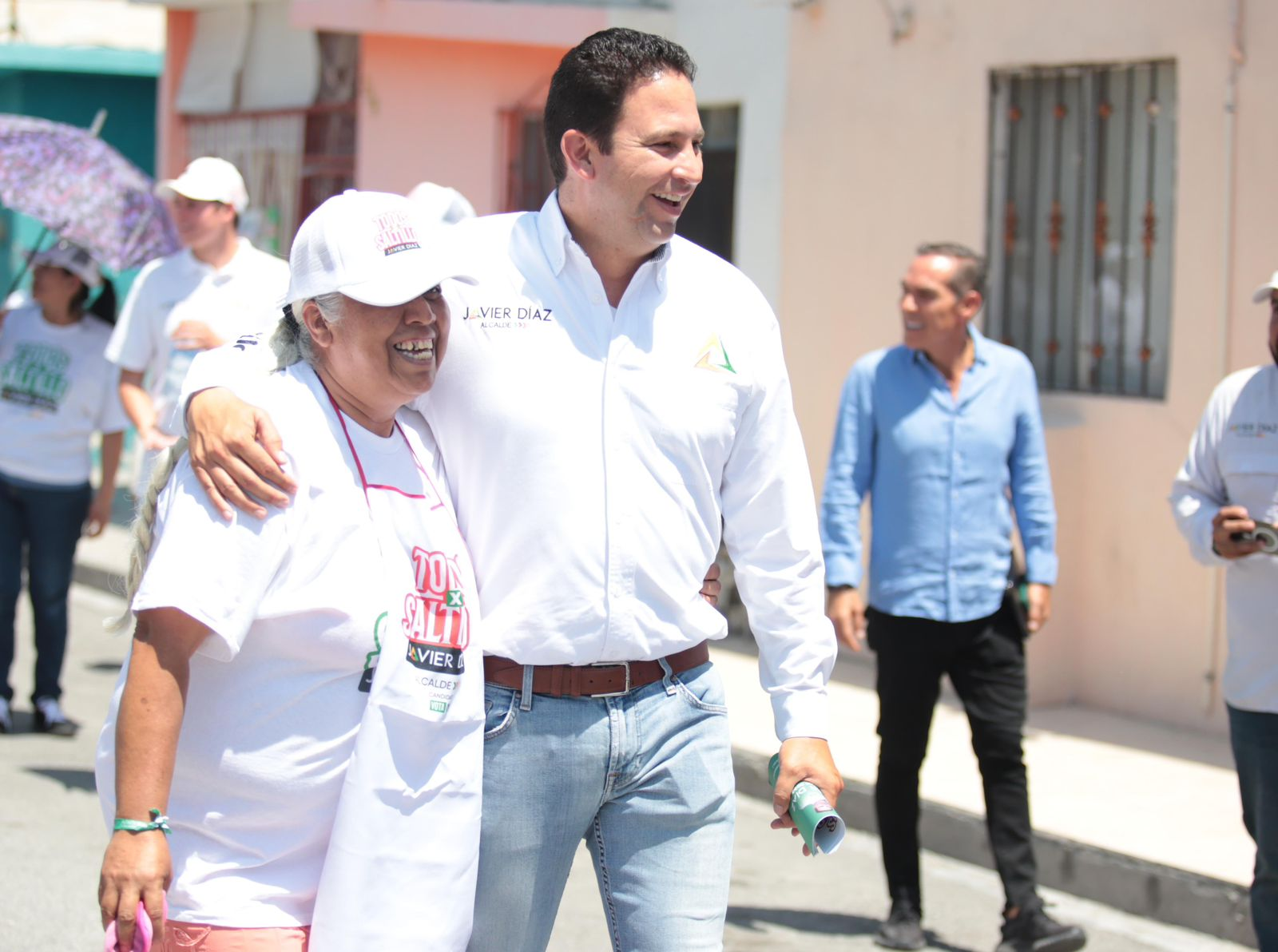 Grupos de WhatsApp atenderán 100% de colonias saltillenses: Javier Díaz