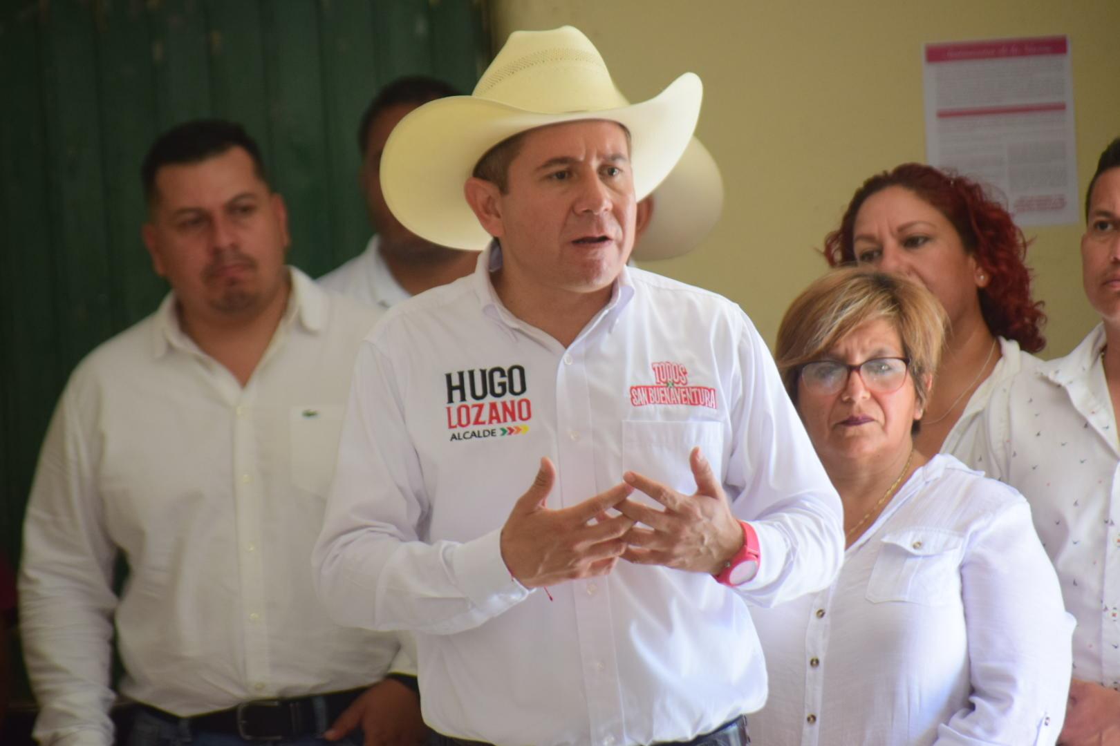 Presenta Hugo Lozano planilla PRI-PRD-UDC