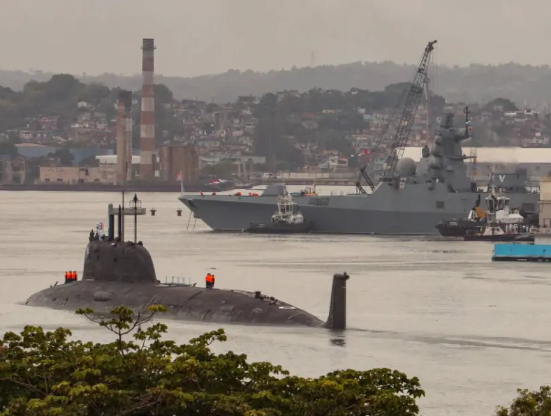 Arriba a Cuba destacamento naval ruso con submarino nuclear