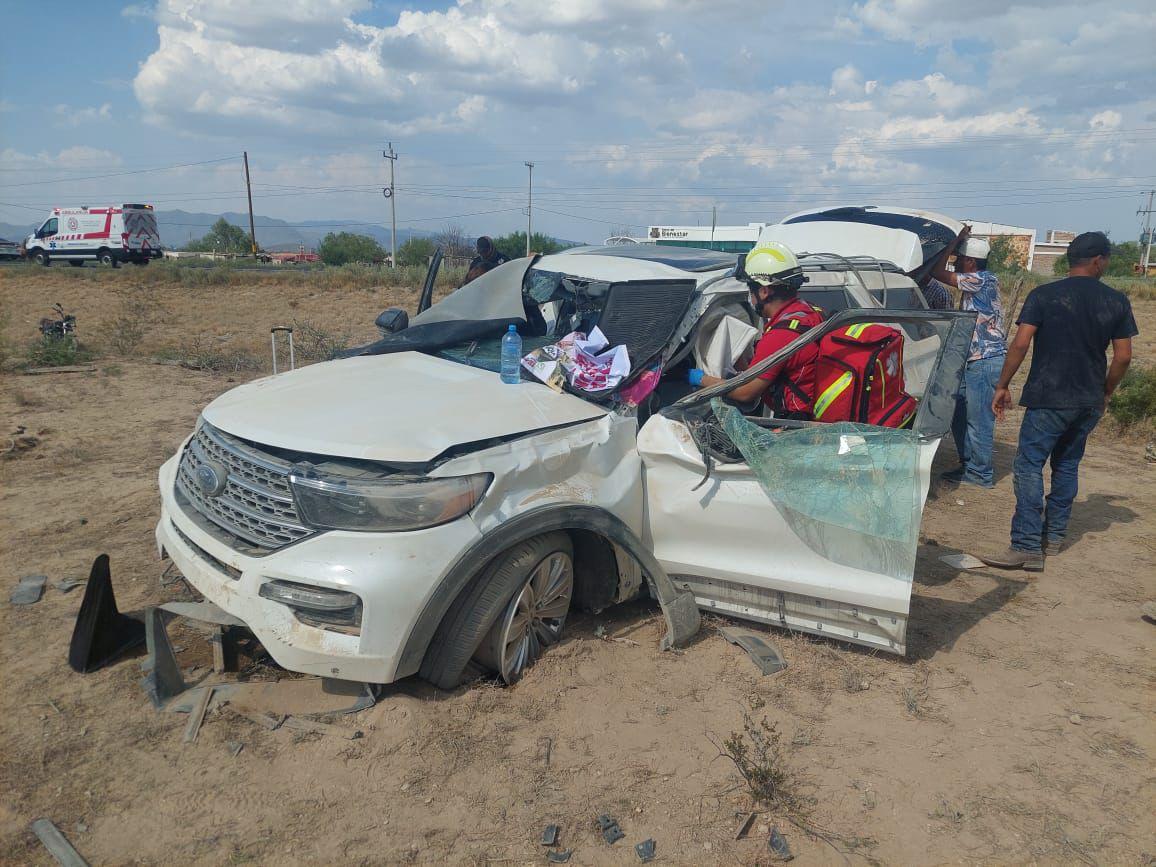 Sufre Javier Borrego accidente carretero