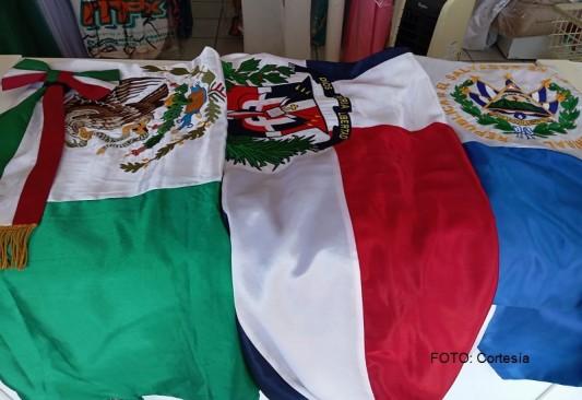 Recuperan 3 de las 33 banderas robadas a PN