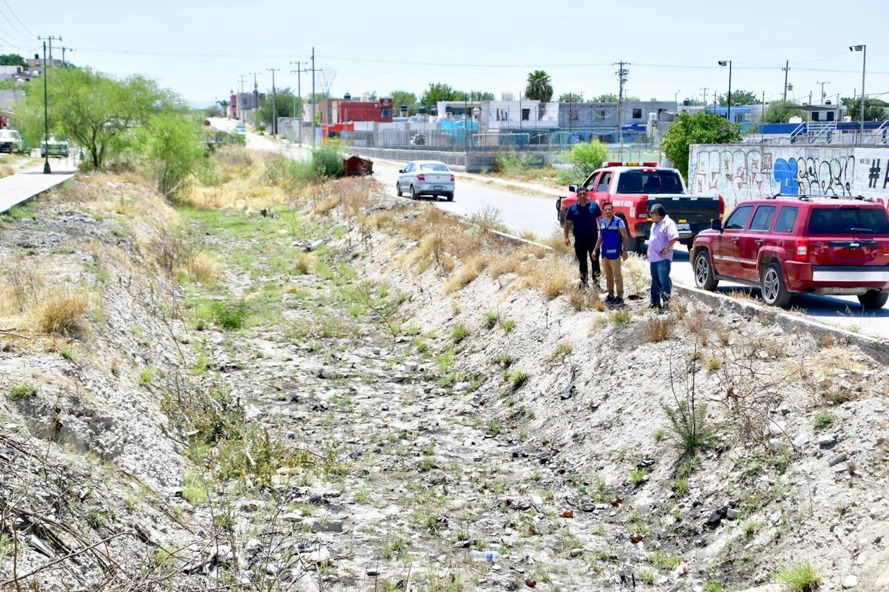 Limpian cauces para recibir fuertes lluvias